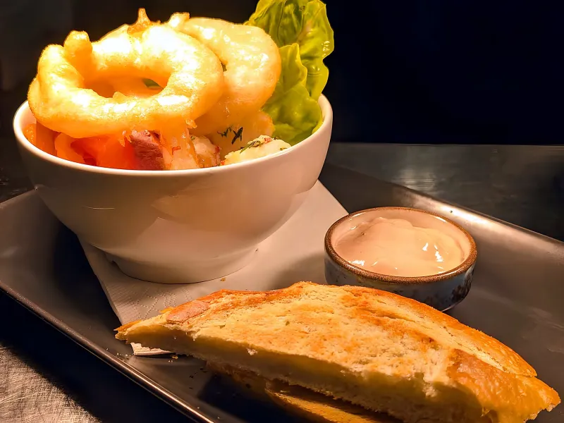 Trio of seafood: fried calamari rings, prawns and Union Hall smoked salmon with sourdough
